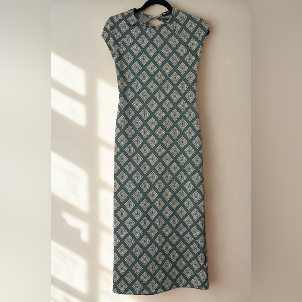 Zara Geometric Midi Dress
